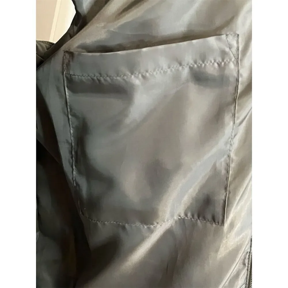 Old Navy Men's Water-Resistant Puffer Vest Olive Green M Outdoor Adventure